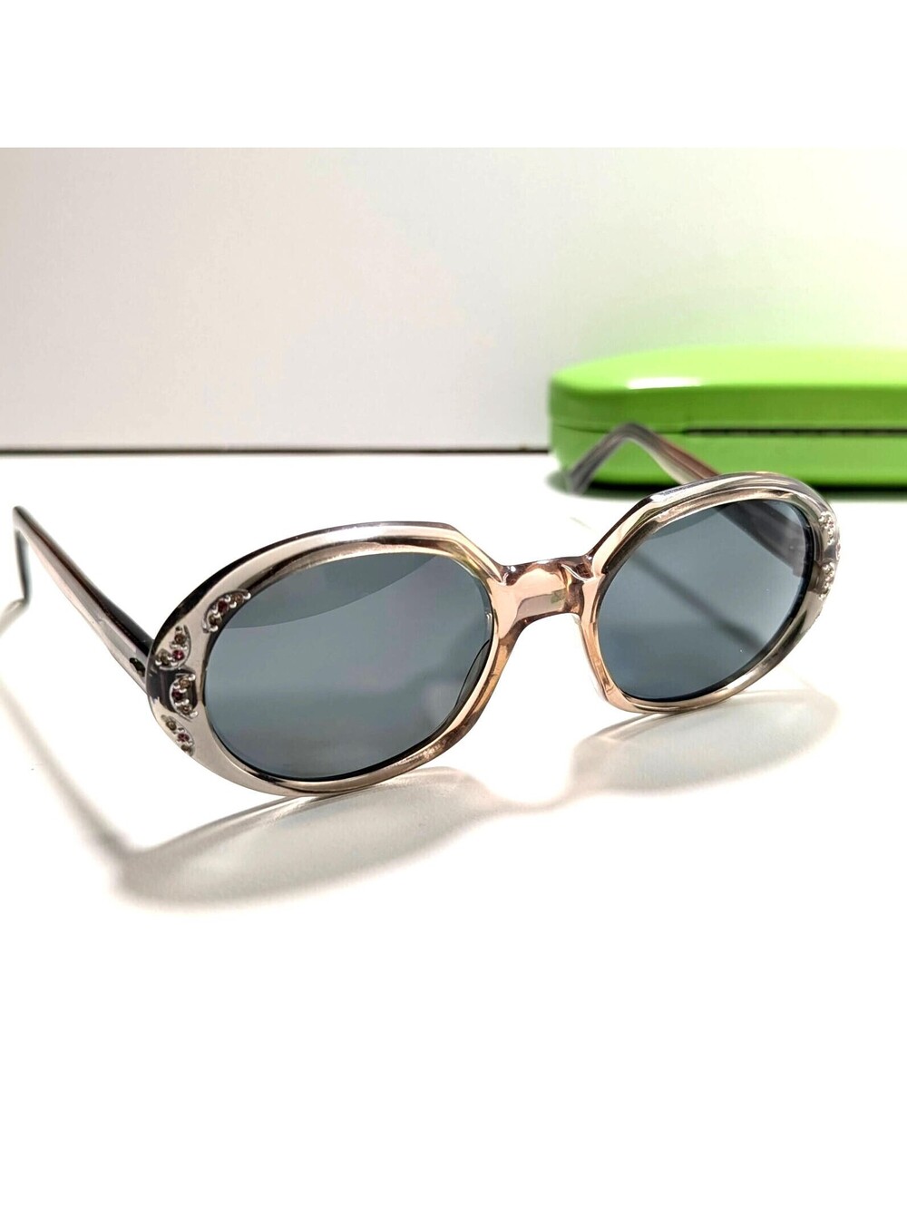 Capri Gradient Frame France Clear Grey Round Sunglasses Eyewear Unisex Cool Chic
